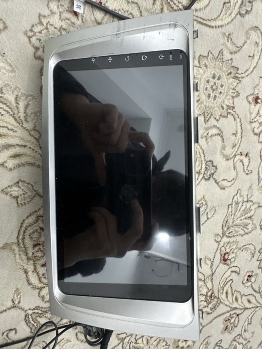 Автомагнитола на камри 40 с рамкой