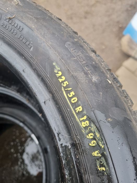 4 anvelope  iarna 225 50 18 M+S Continental  4 bucati  la fel