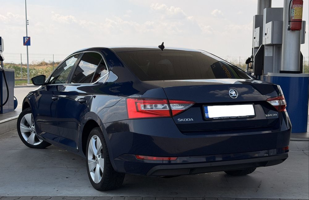 SKODA Superb 2017 — imagine 4