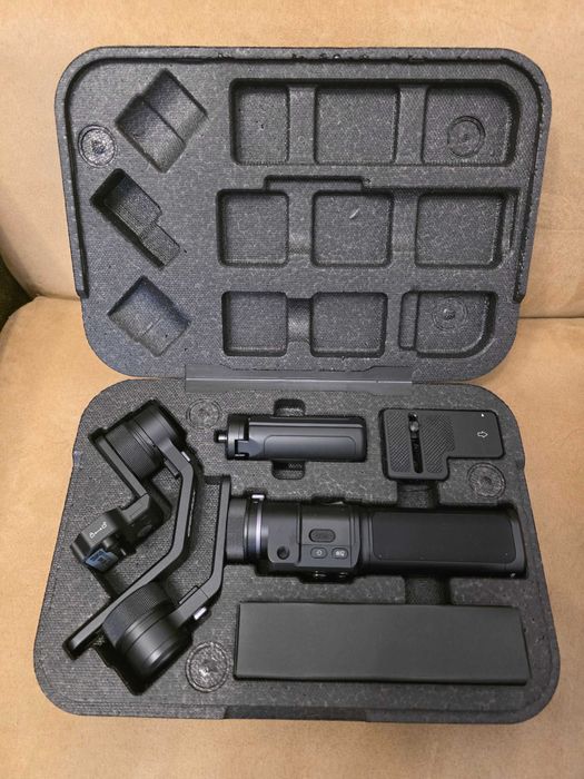 Sistem de Stabilizare pe 3 axe NOU - Feiyu Tech G6 Max gimbal