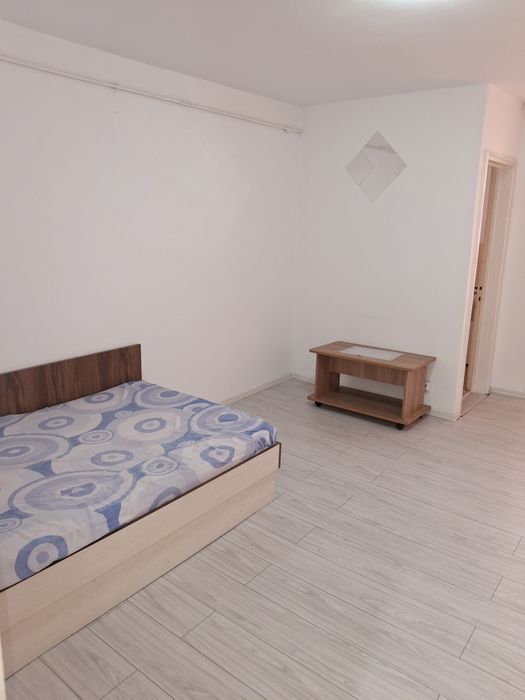 Inchiriez gardoniers