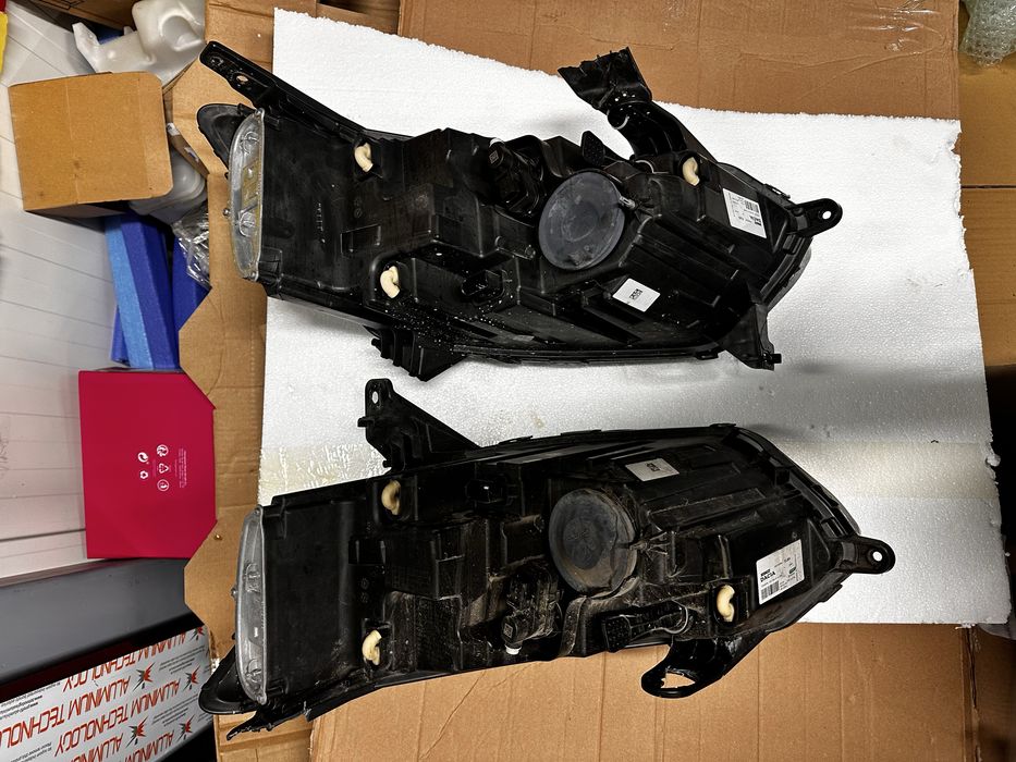 Faruri stânga dreapta dacia logan 3.