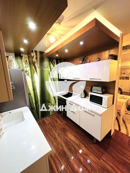 Продава се Многостаен апартамент в к.к. Слънчев бряг - 250 кв.м за 500 €/кв.м - Снимка #3