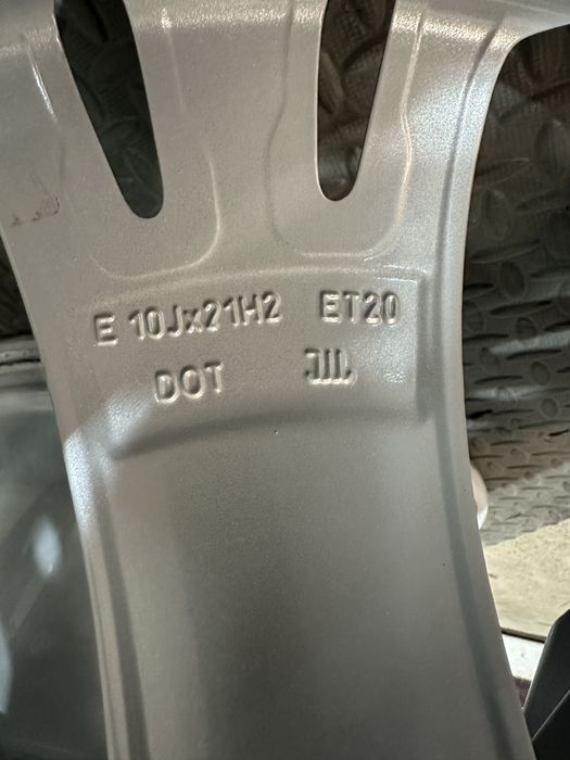 21 цола 5х112 - Audi Q7-SQ7-Q8-SQ8