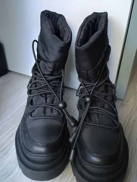 Vând botine damă tip puffer Mango