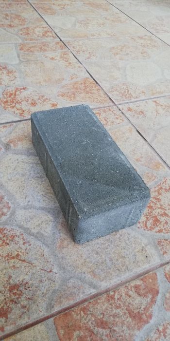 Boltari si Pavele vibropresate