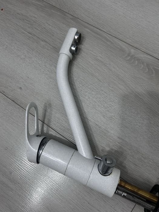 Смеситель для кухни с выходом для фильтра