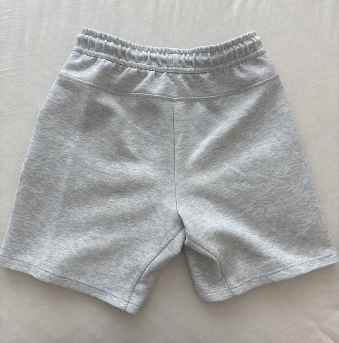 Сиви Nike Tech Fleece Къси Панталони