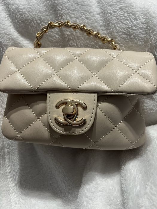 Нова дамска чантичка