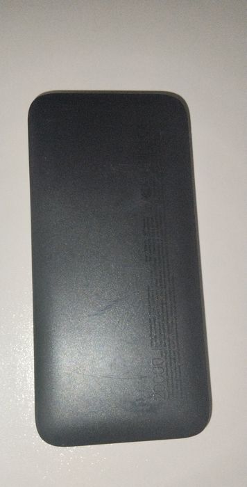Повербанк Redmi.