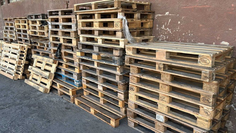 Vand paleti si europaleti 120x80 , 120 x 100  - Pret 15 lei