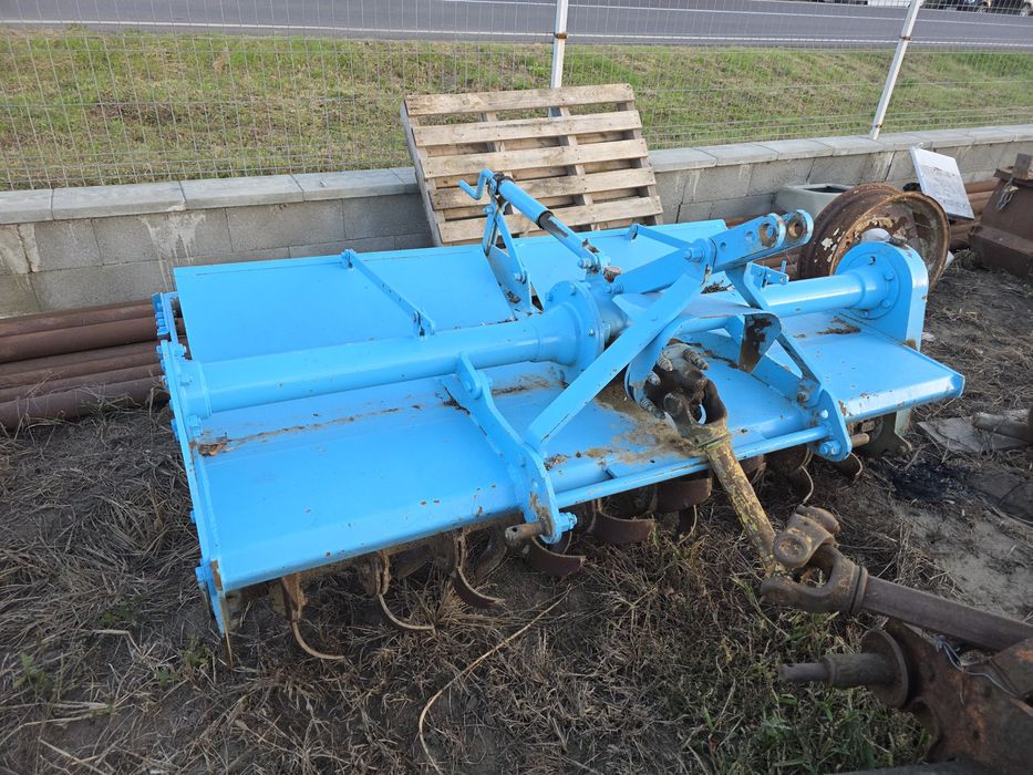 Freza pământ Piese tractor.180,190.210