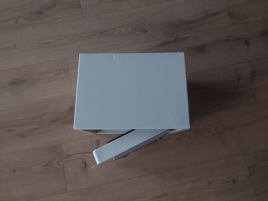 Сейф каса за съхранение