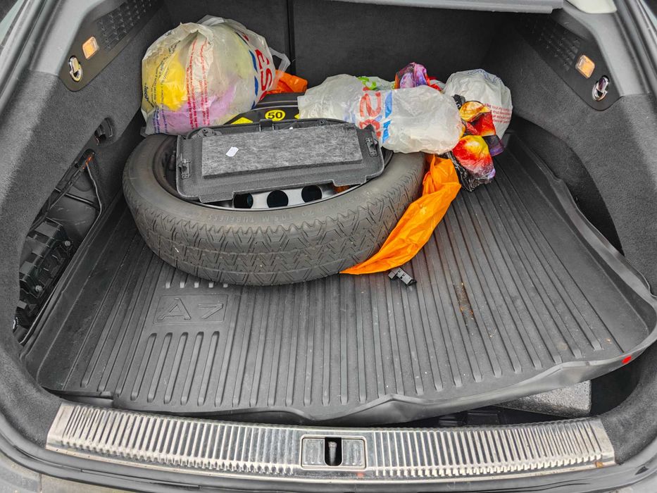 На части Audi A7 S7 4G8 кожен салон 245кс дизел Автомат