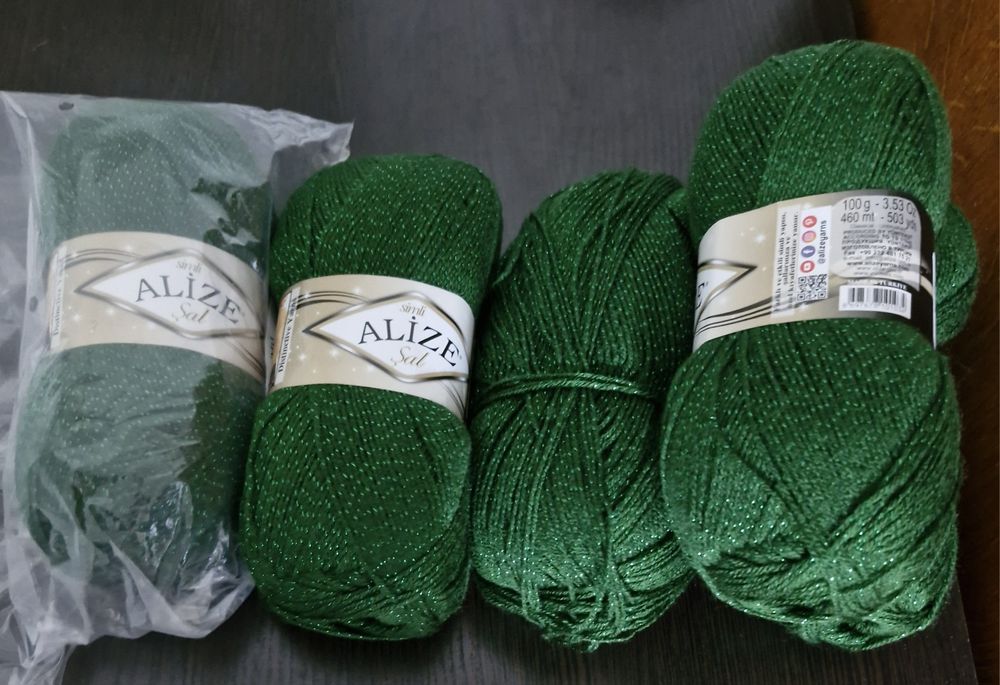 Вязаные кофточки.