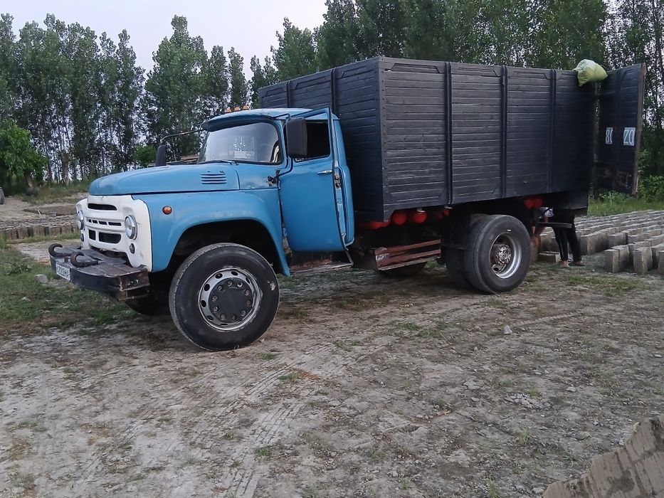 Зил 130 бортовой 1990-й