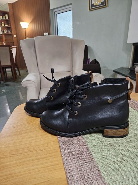 Боти на фирма "Gabina".