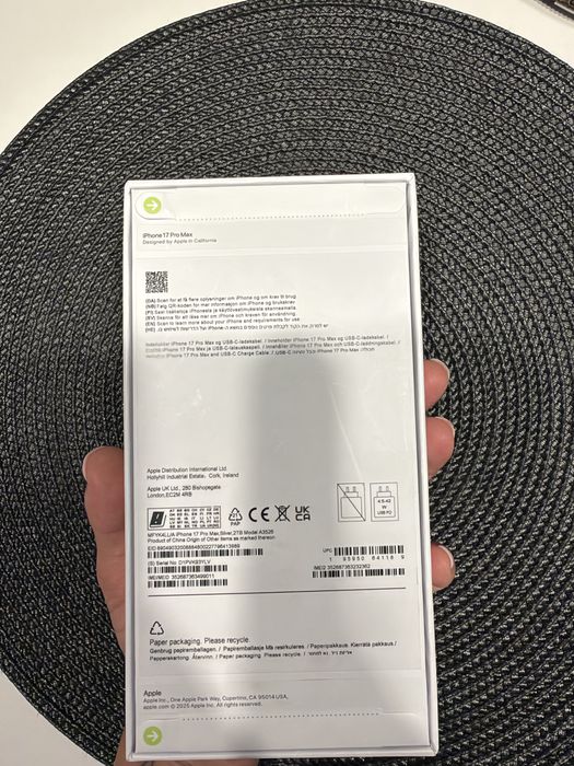 Iphone 17 Pro Max,Silver, 2TB