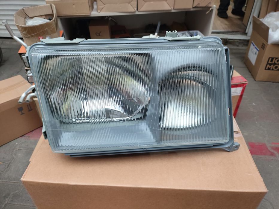 Мерс 124 фара депо тайвань