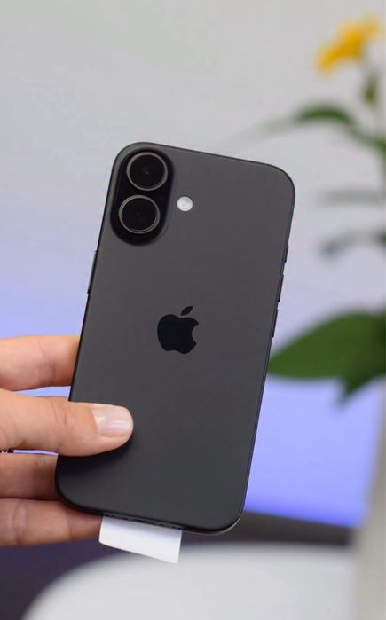 iPhone 16 • NOU • 100% Bateria •