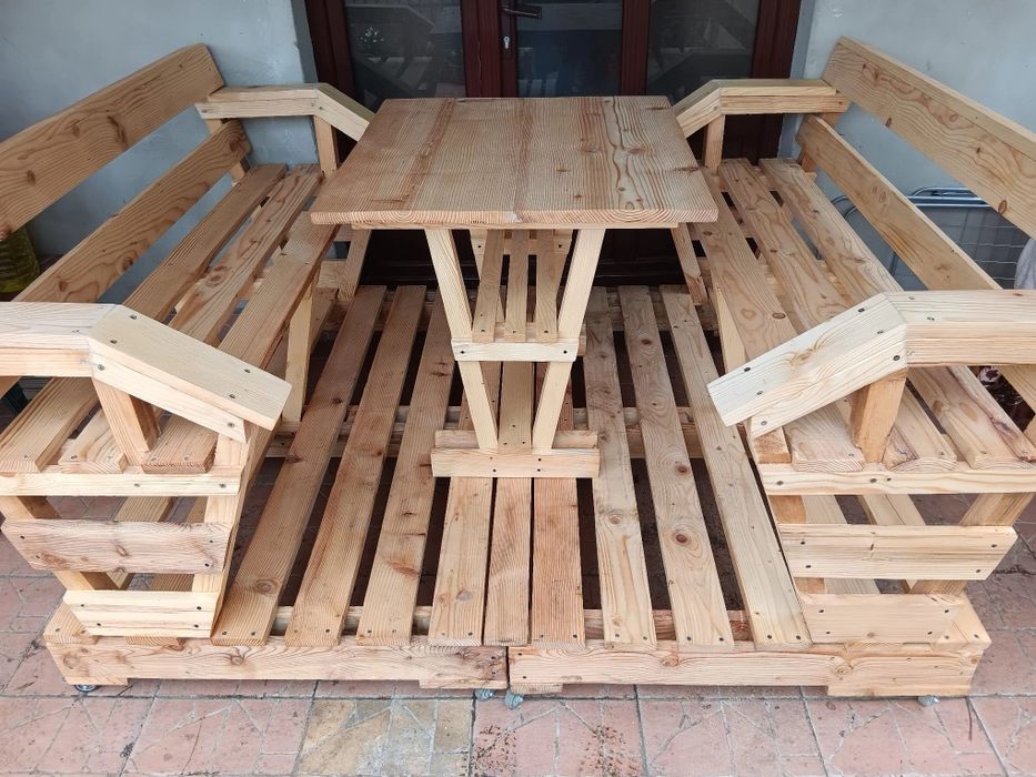 Măsute si canapele de vînzare, scaunele