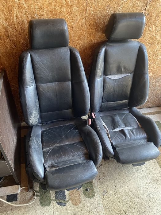 Продам Спорт сиденья бмв е36