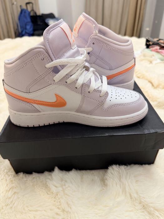 Кроссовки AirJordan 1 Mid