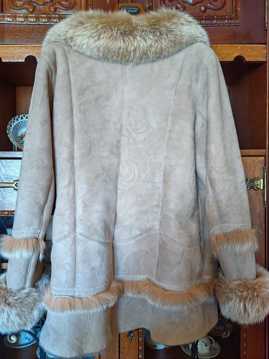 Haina de blana dama