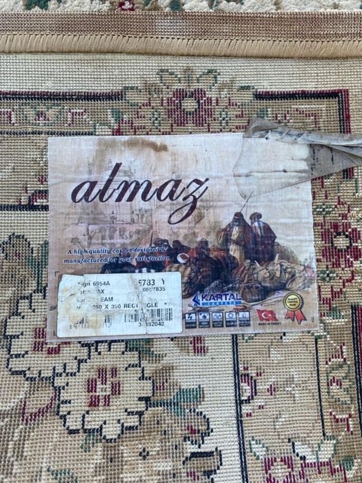 Продается ковер, размер 2,5*3,5