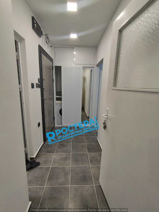 Продава се Едностаен апартамент в Търговище, Център - 40 кв.м за 2025 €/кв.м - Снимка #12