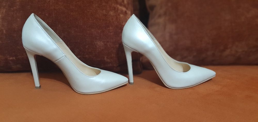Pantofi ancolette
