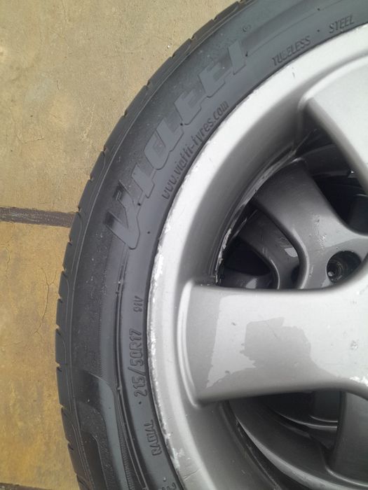 Диски с резиной 215/50/17