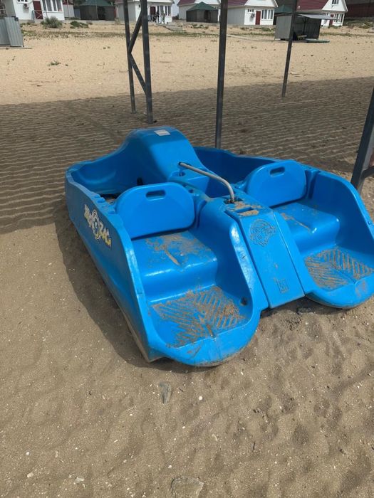 Водный катамаран