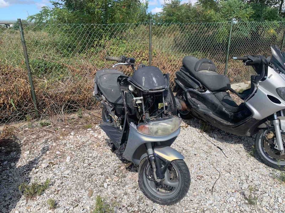 2 бр скутери пиаджио  пежо елисео 50куб