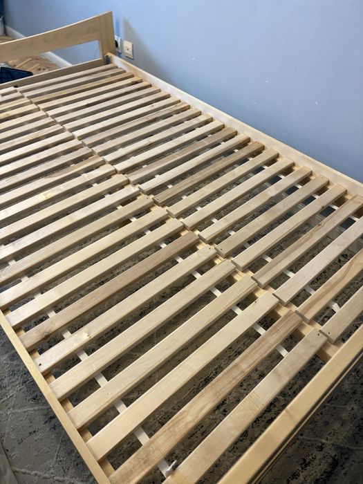 Продам кровать 120-200