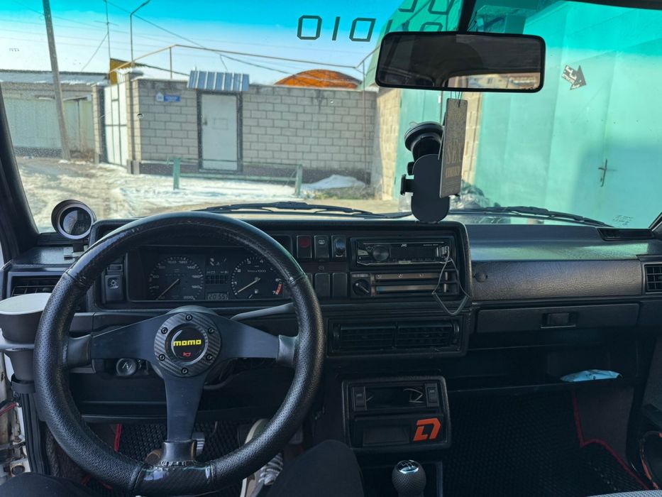 Продам машину джетта 2