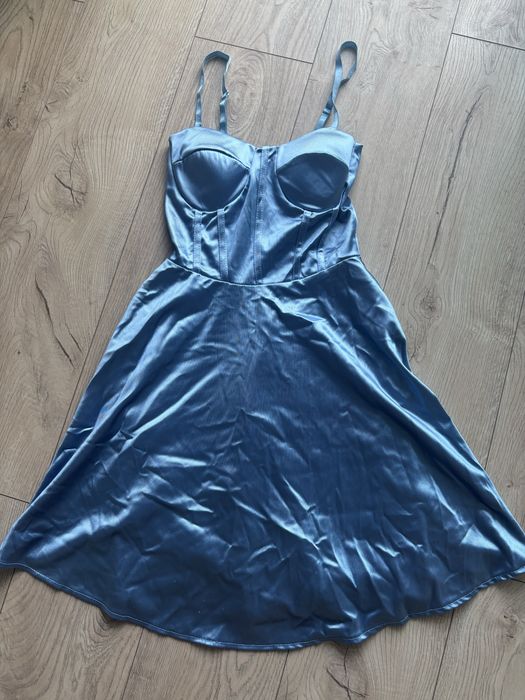 Сатенена  дамска рокля