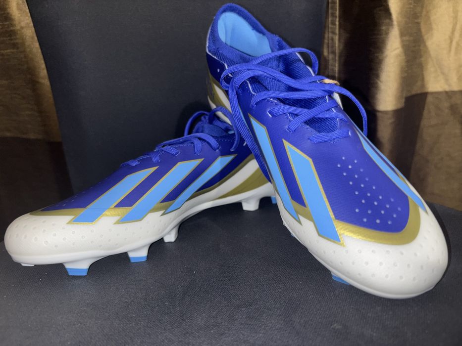 НОВИ Футболни обувки Adidas X