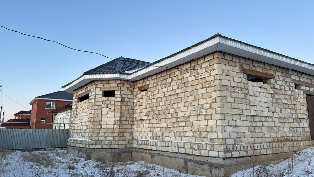 Продам дом с ЗУ 10соток