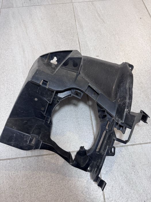 F32,F36 Дясна пластмаса халоген с държач