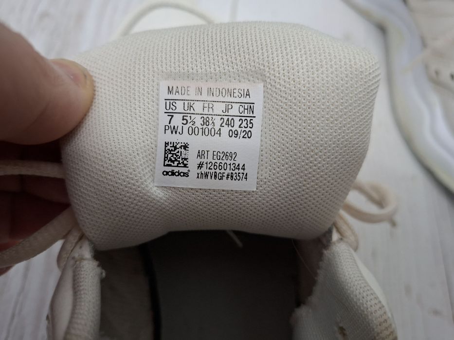 Adidas-Ориг. Маратонки