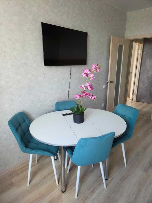 3к Береке 81 м2 7/9эт с мебелью!