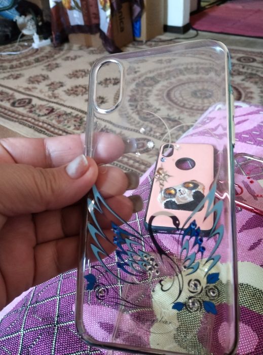 Продам чехлы от Айфона