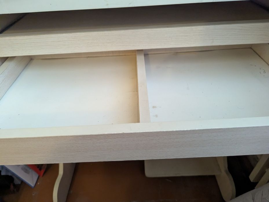 Продам компьютерный стол