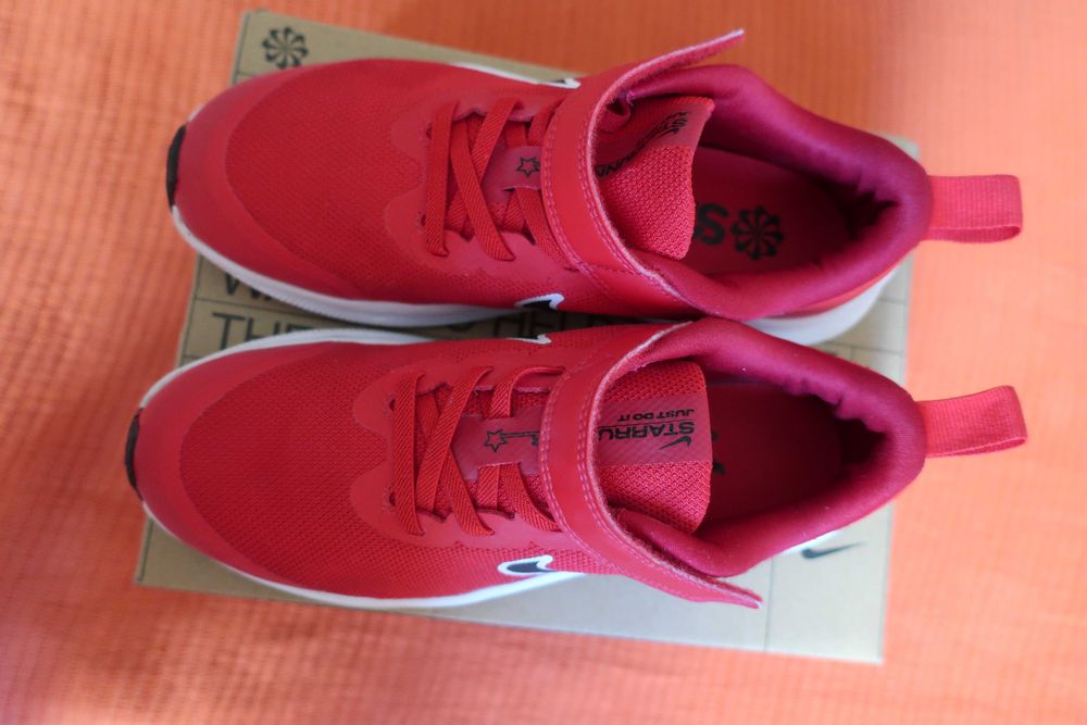 Nike Revolution,pantofi,arici,rosii,flexibili,calapod ingust,nr.34