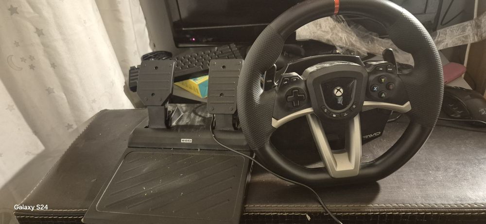 Vand volan cu pedale