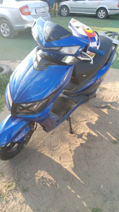 Продам скутер м8