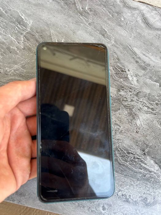 Telefon sotiladi Redmi 9 pro 128.4+2 gb xotirasi