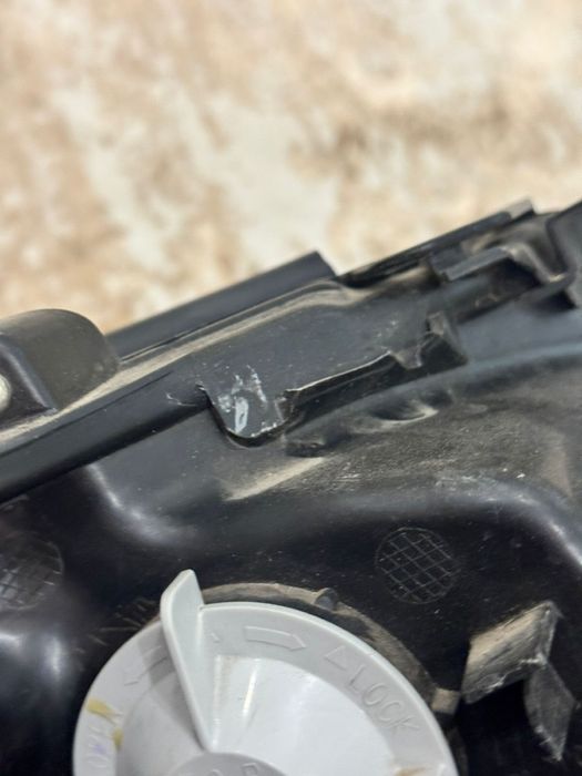 фара от камри 70