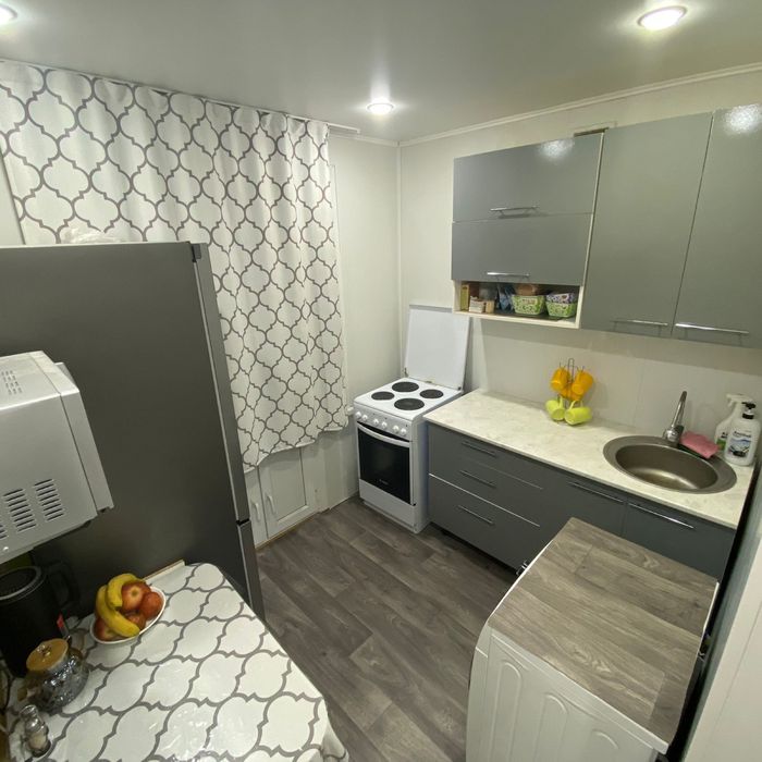 Продам квартиру 3-комнатную